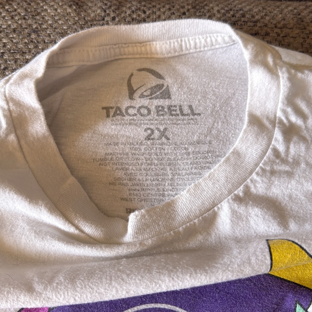 Taco Bell Men’s Tee, Size 2XL - Picture 3 of 4